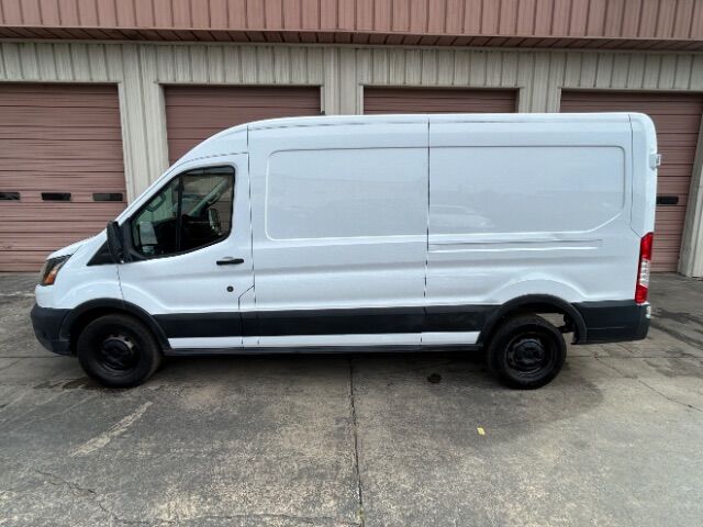 2023 Ford Transit 250 Medium Roof 148.  WB
