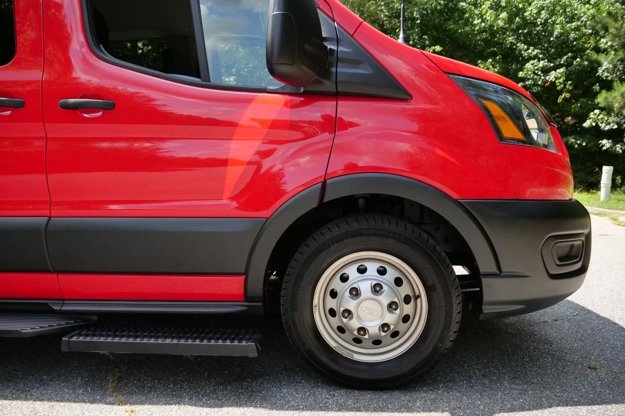 2023 Ford Transit 350 XL / AWD / 15 Passenger Wagon / Privacy Glass! Lincolnton NC
