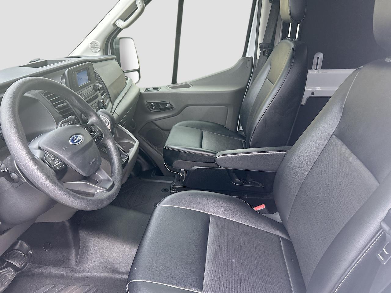 2023 Ford Transit Cargo Van T-250 Med Rf 9070 GVWR RWD Venice FL