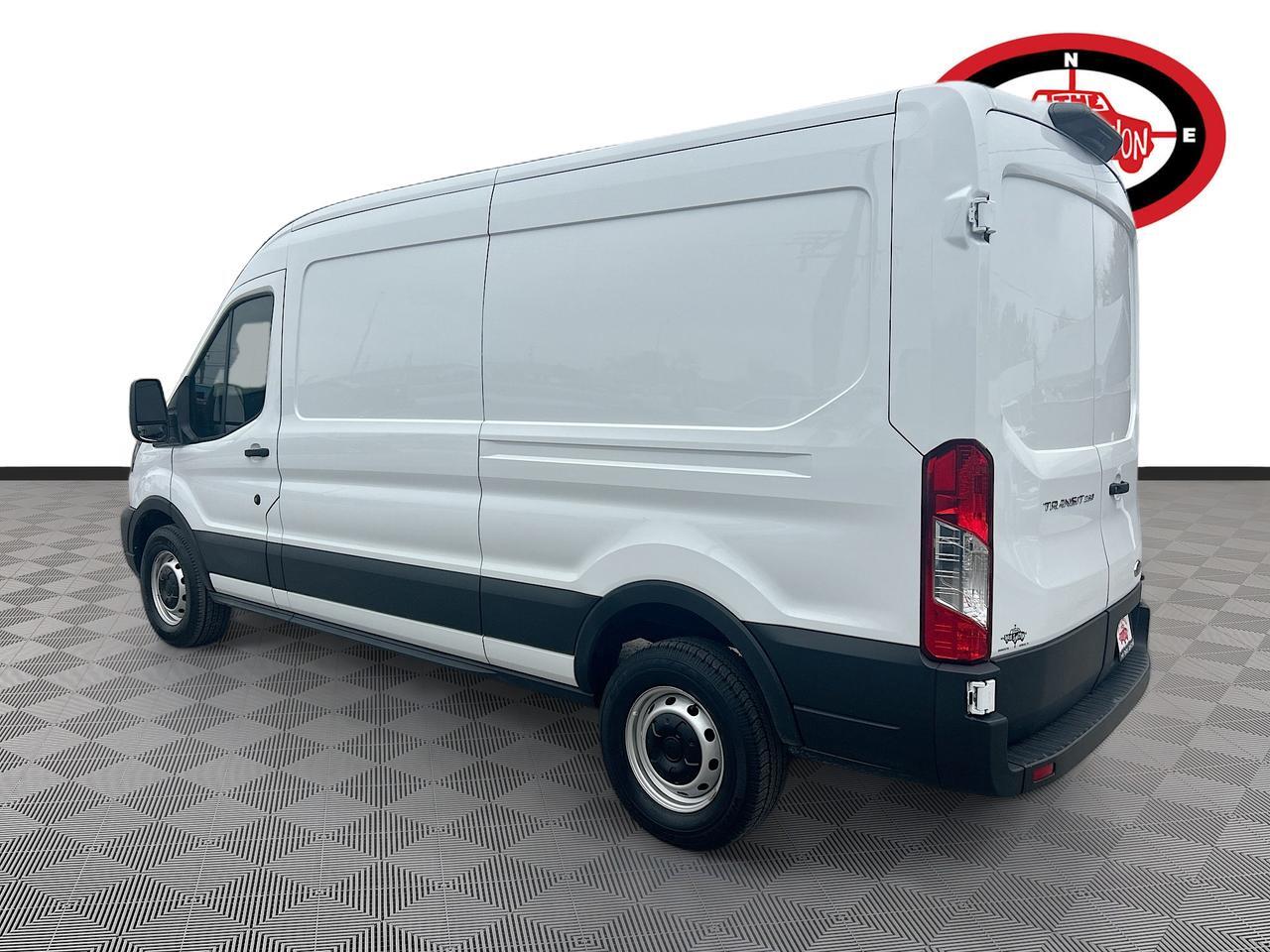 2023 Ford Transit Cargo Van T-250 Med Rf 9070 GVWR RWD Venice FL