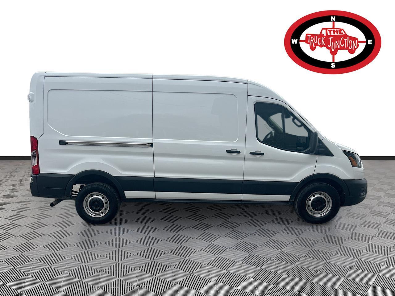 2023 Ford Transit Cargo Van T-250 Med Rf 9070 GVWR RWD Venice FL