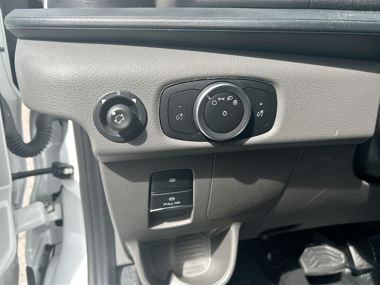 2023 Ford Transit Cargo Van T-250 Med Rf 9070 GVWR RWD Venice FL