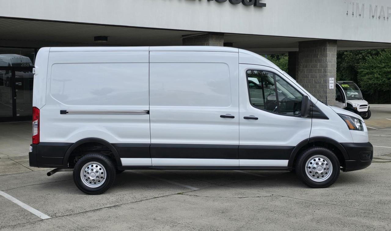2023 Ford Transit Cargo Van photo 3