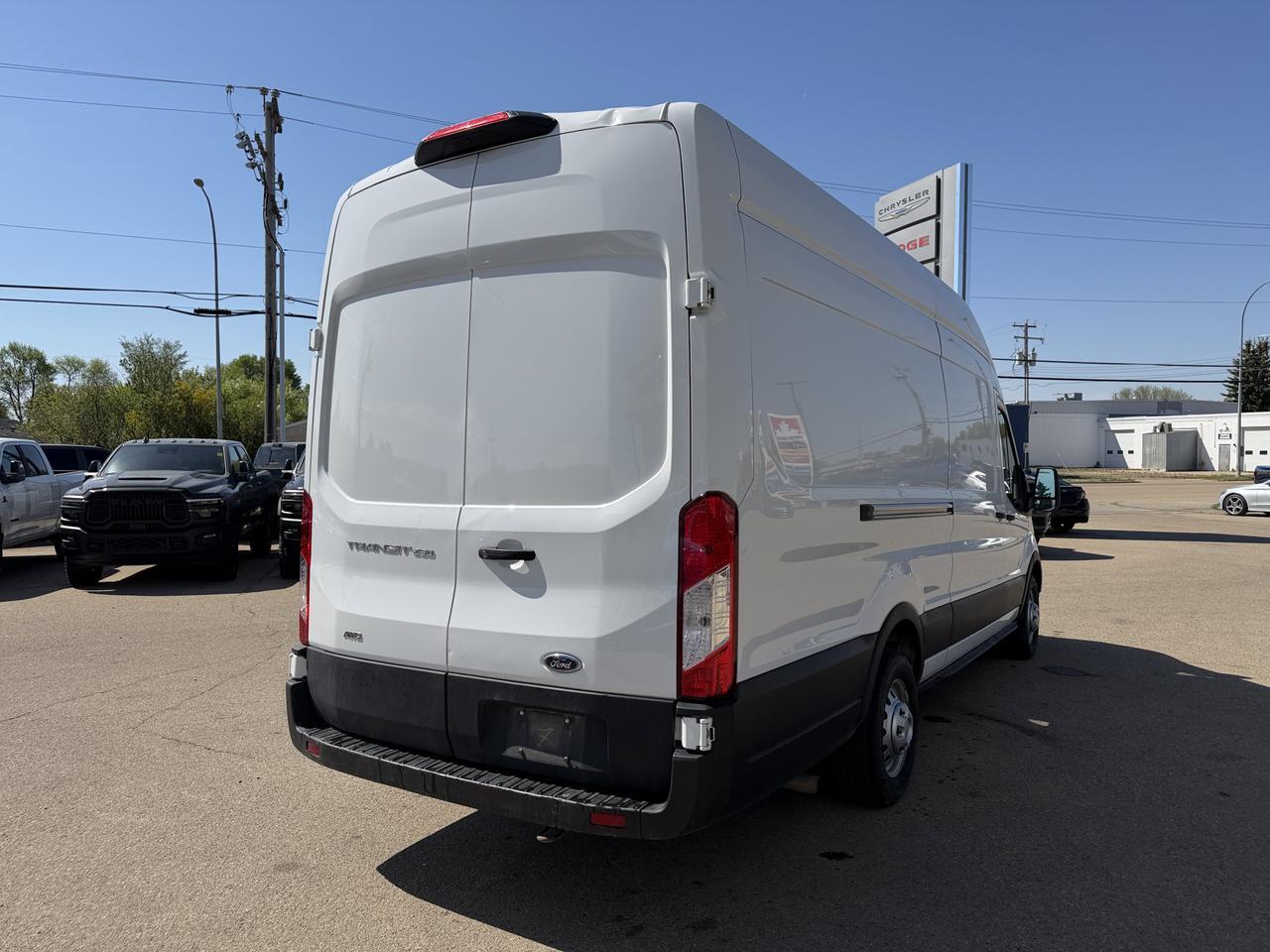 2023 Ford Transit Cargo Van T250 AWD | V6 FlexFuel | Extended High Roof | Low KMs | Rearview Camera | Bluetooth Redwater AB