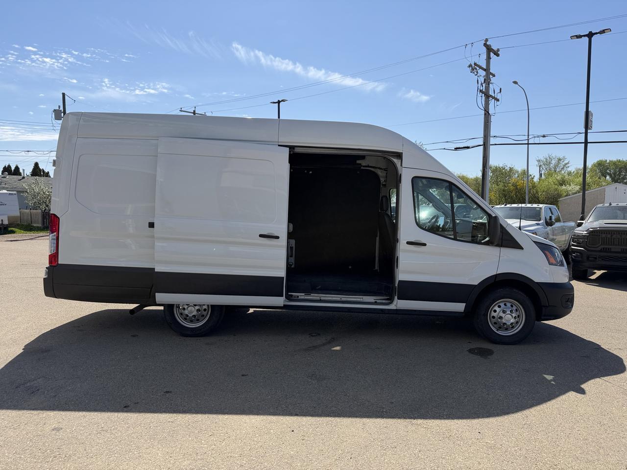 2023 Ford Transit Cargo Van T250 AWD | V6 FlexFuel | Extended High Roof | Low KMs | Rearview Camera | Bluetooth Redwater AB
