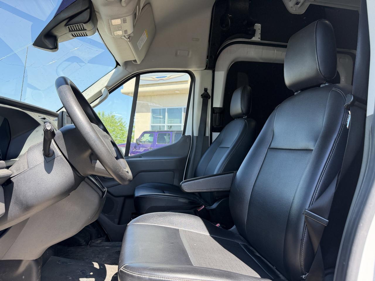 2023 Ford Transit Cargo Van T250 AWD | V6 FlexFuel | Extended High Roof | Low KMs | Rearview Camera | Bluetooth Redwater AB