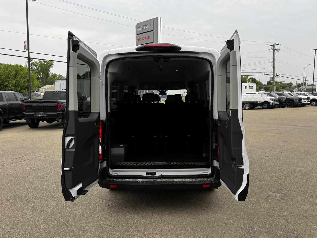 2023 Ford Transit Passenger Wagon T350 AWD Van | V6 Turbo | Low KMs | 12 Passenger Seats Redwater AB