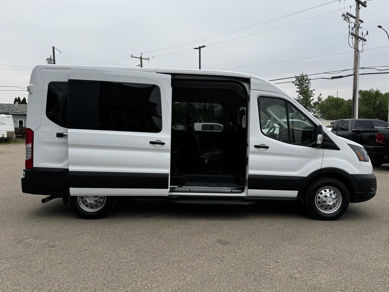 2023 Ford Transit Passenger Wagon T350 AWD Van | V6 Turbo | Low KMs | 12 Passenger Seats Redwater AB