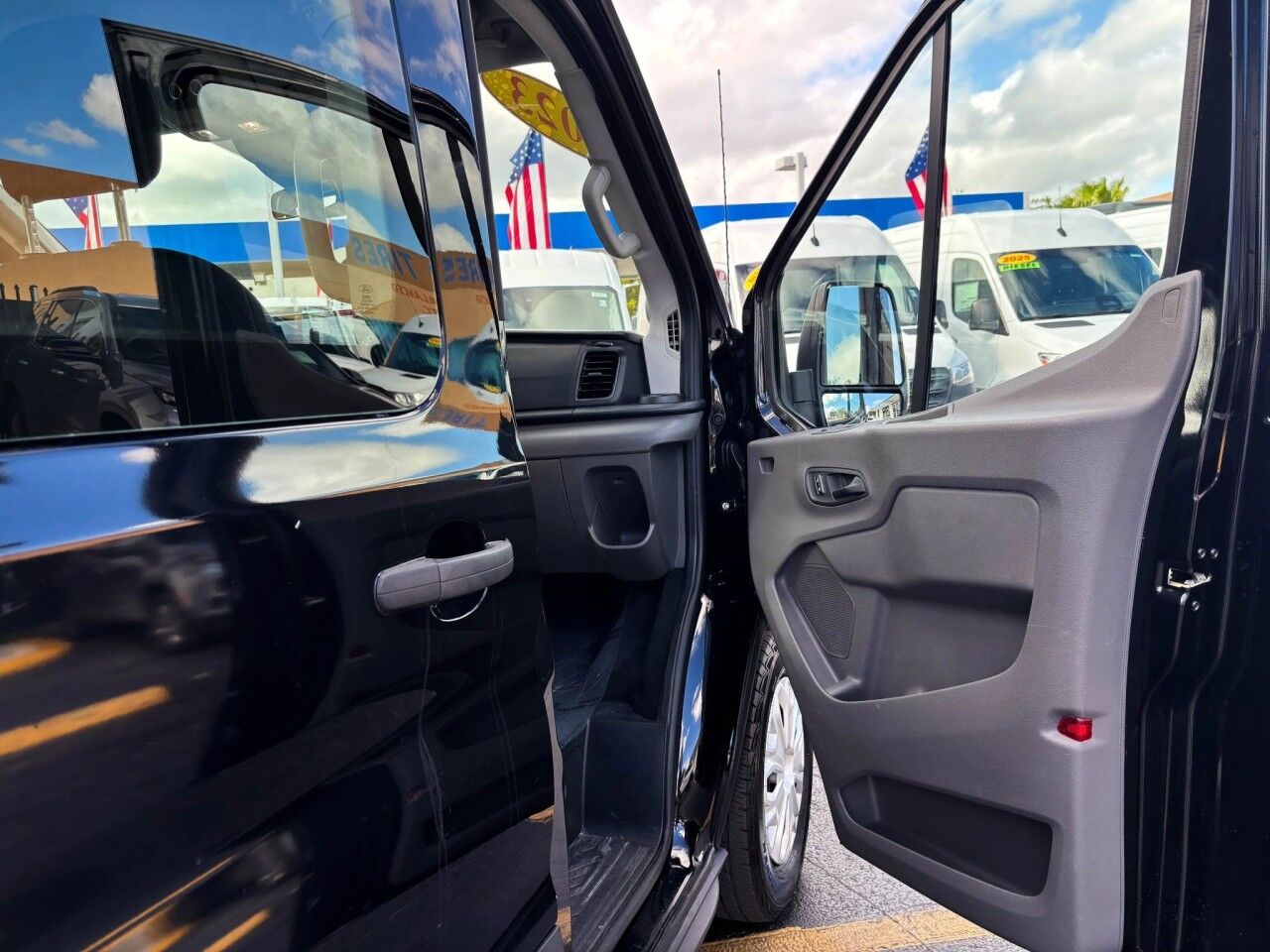 2023 Ford Transit Passenger Wagon XL Hialeah FL