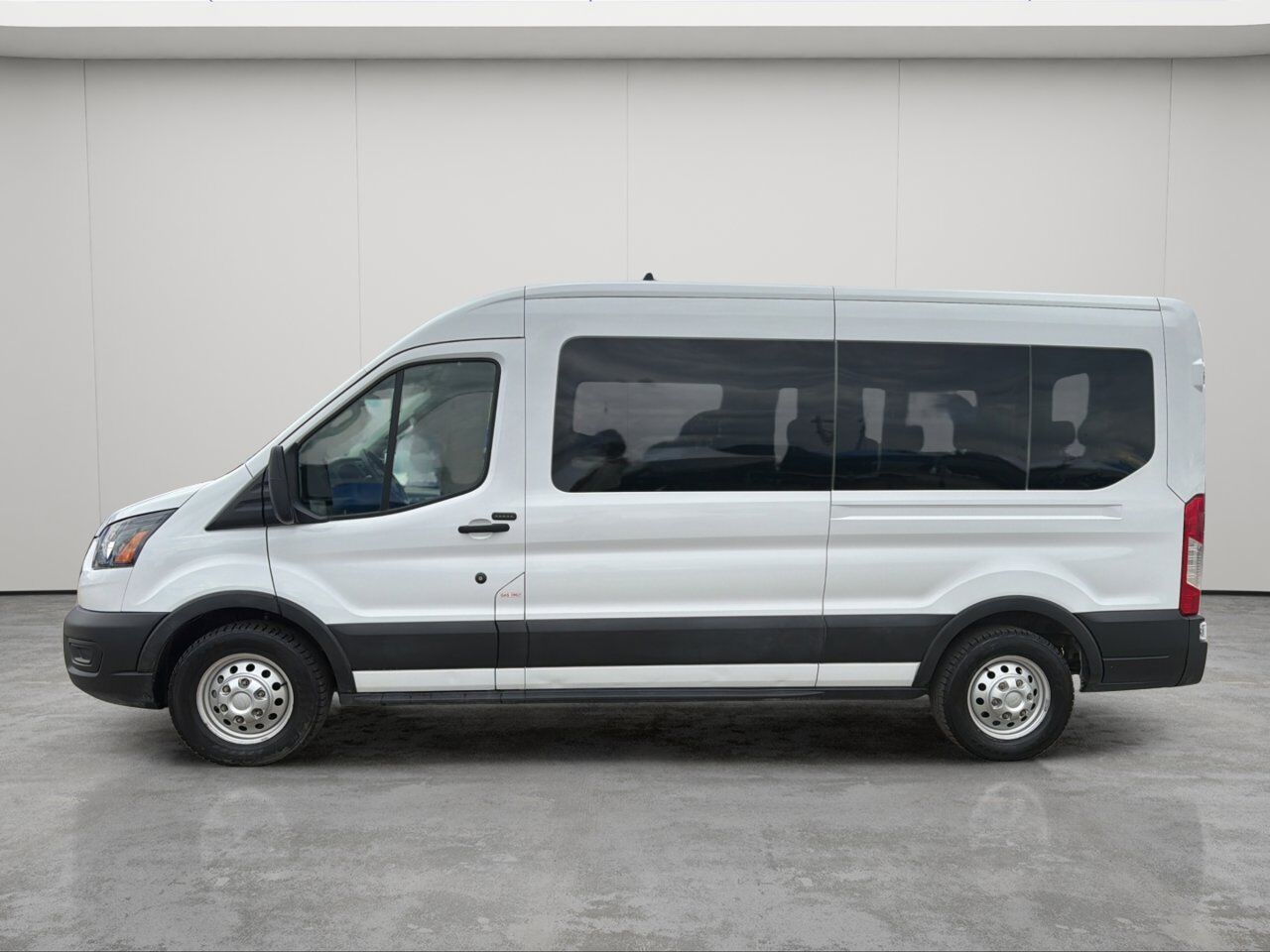 2023 Ford Transit Passenger Wagon XL