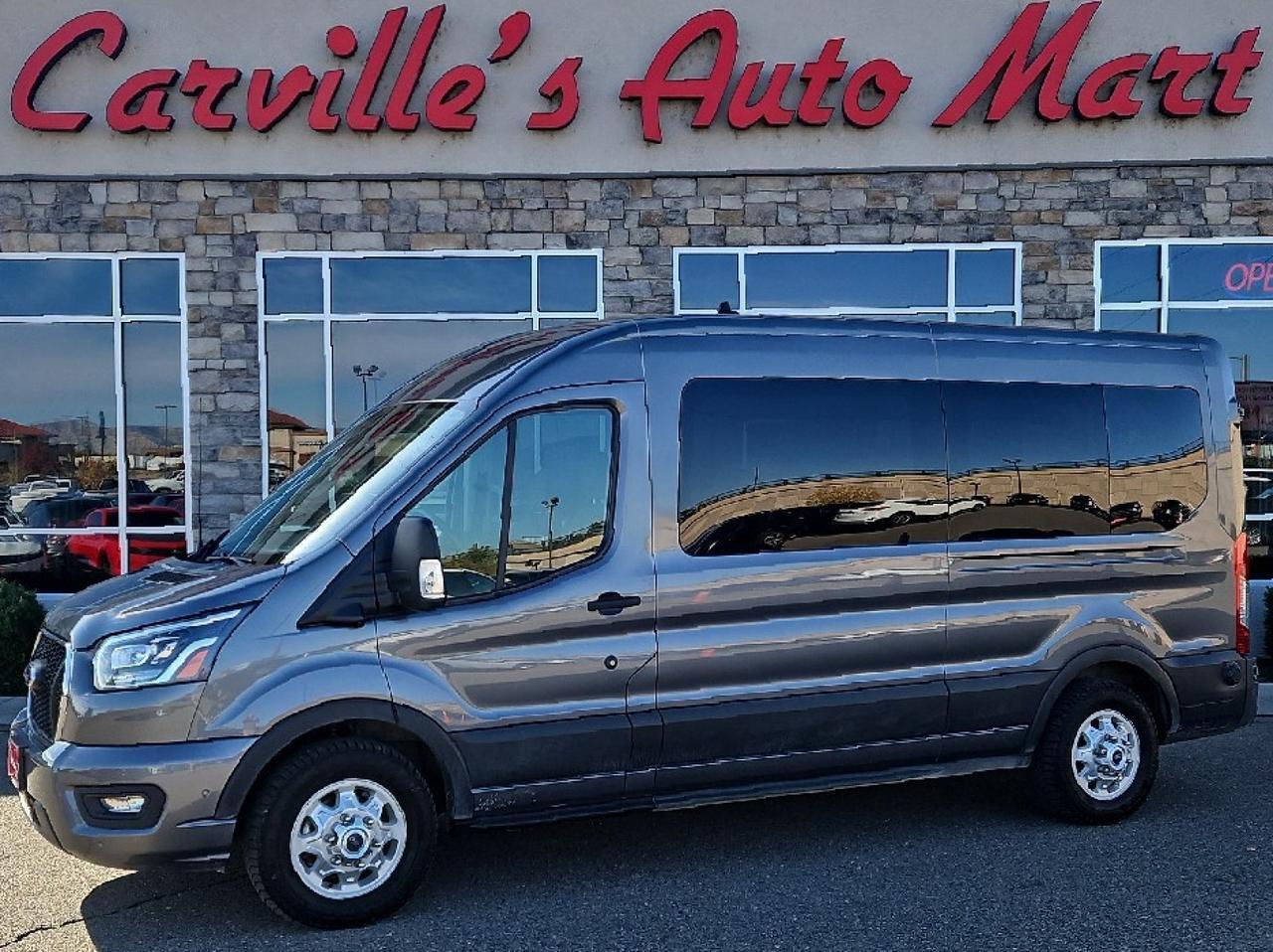 2023 Ford Transit Passenger Wagon XLT