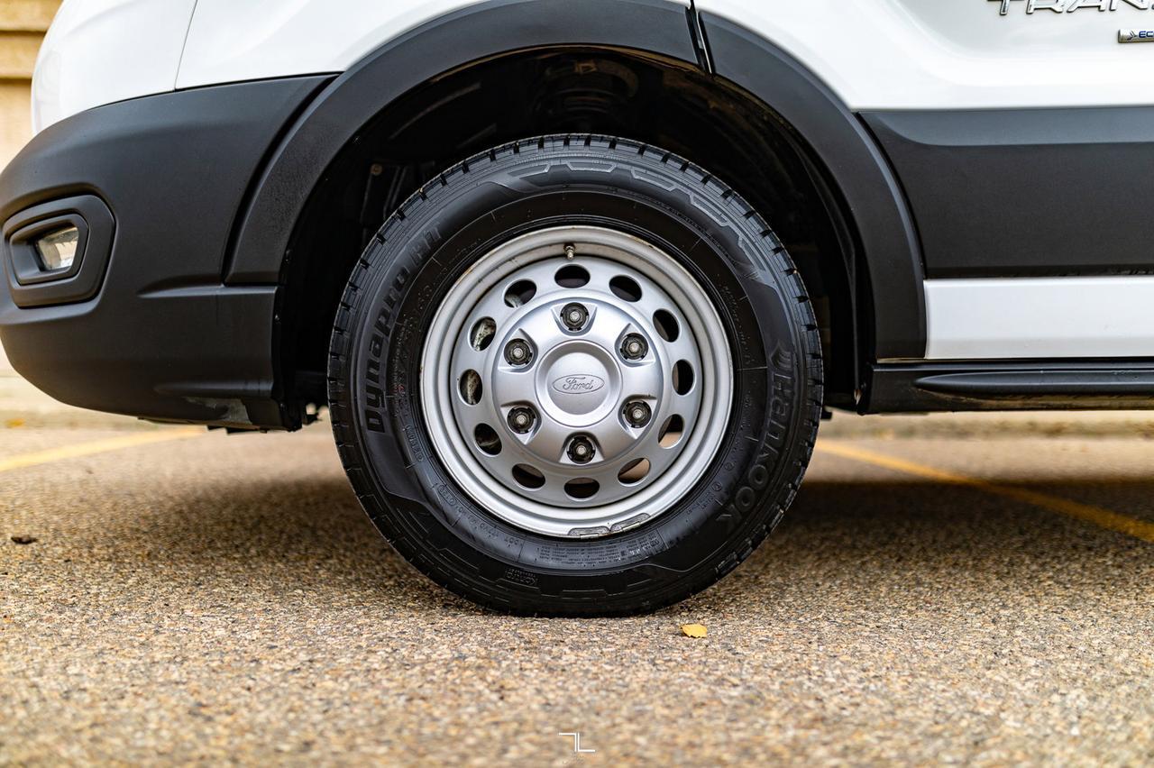 2023 Ford Transit T-350 Cutaway Dually BCam Red Deer AB