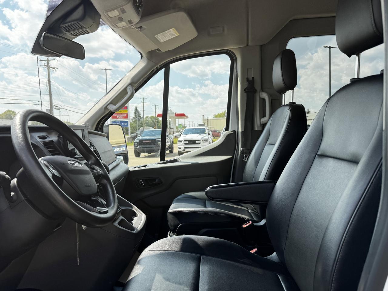 2023 Ford Transit T-350 XL AWD Full Size 12 Passenger Van | V6 Twin Turbo | Low KMs | Backup Camera Redwater AB