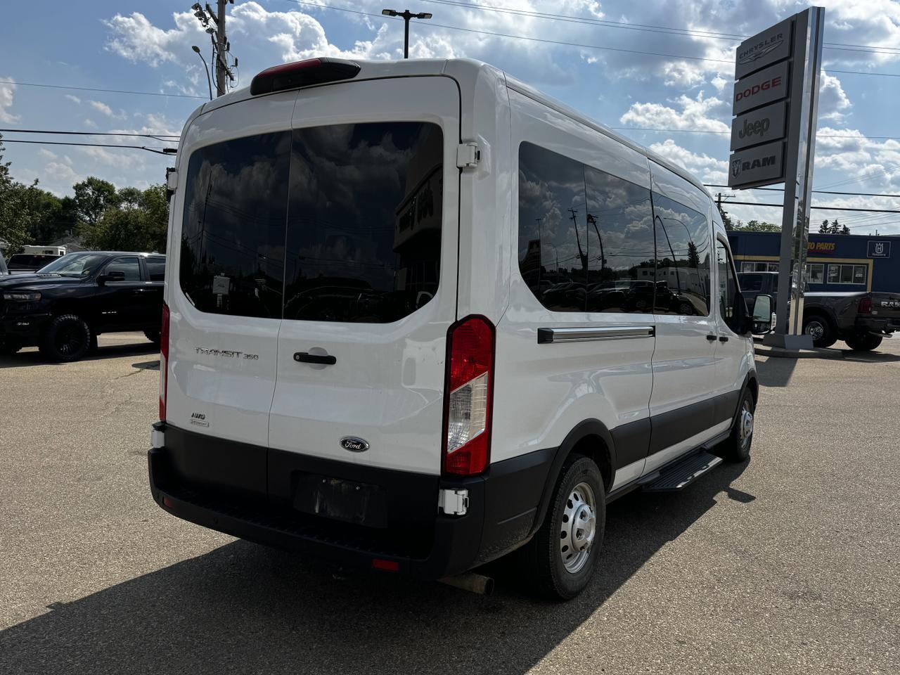 2023 Ford Transit T-350 XL AWD Full Size 12 Passenger Van | V6 Twin Turbo | Low KMs | Backup Camera Redwater AB