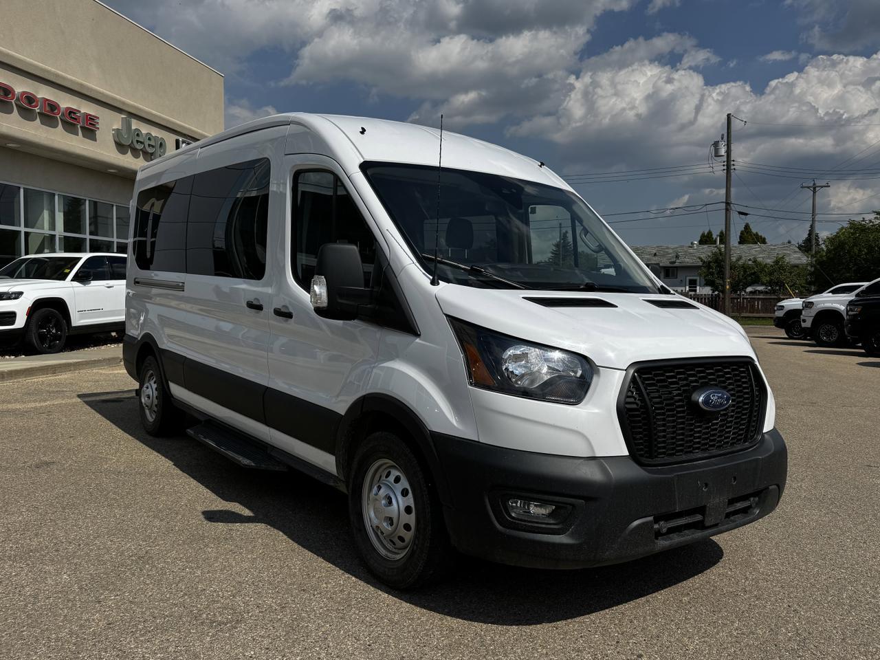 2023 Ford Transit T-350 XL AWD Full Size 12 Passenger Van | V6 Twin Turbo | Low KMs | Backup Camera Redwater AB