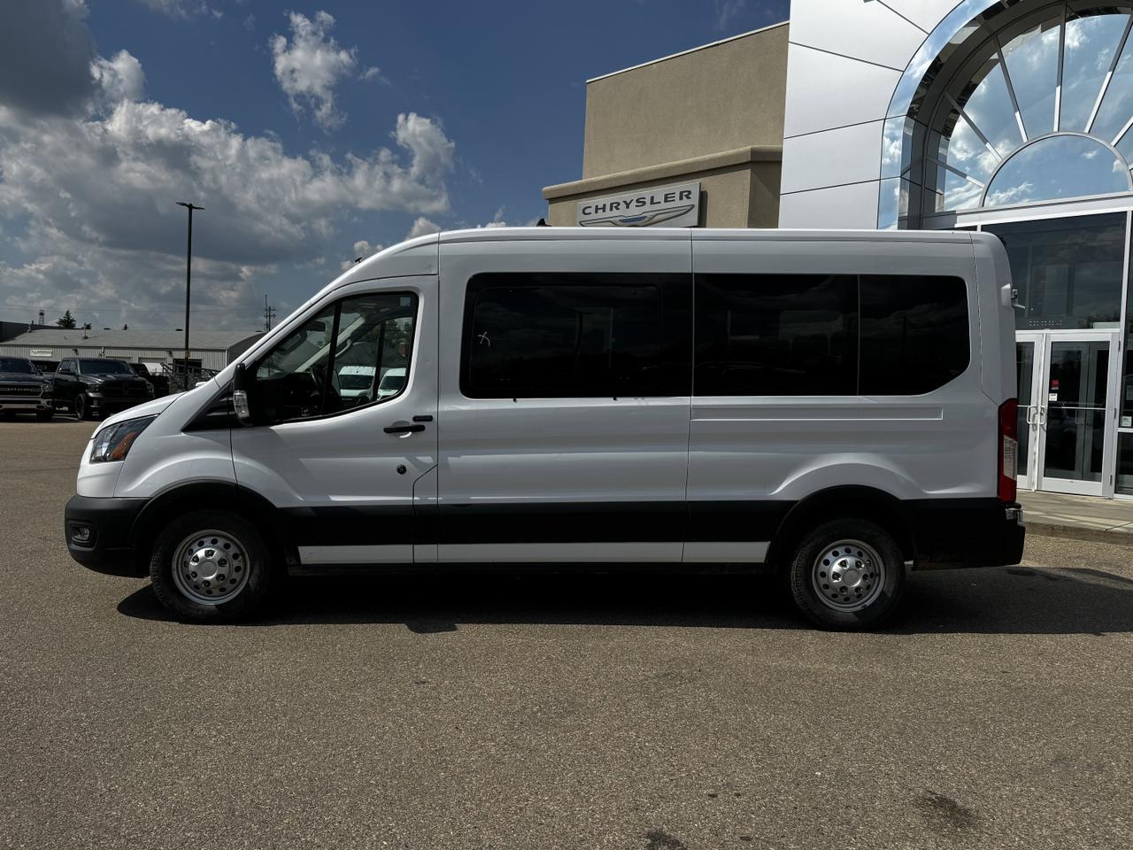 2023 Ford Transit T-350 XL AWD Full Size 12 Passenger Van | V6 Twin Turbo | Low KMs | Backup Camera Redwater AB