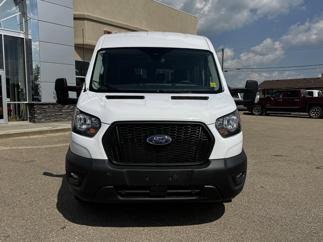 2023 Ford Transit T350 XL AWD Passenger Van | Med Roof | Low KMs | V6 | 12 Passenger Redwater AB