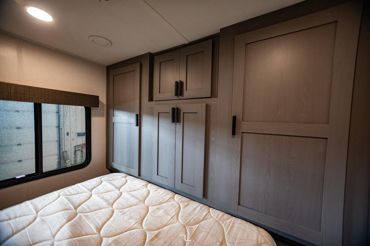 2023 Forest River Solera 32DSK Queen Bed Kitchen Slides Red Deer AB