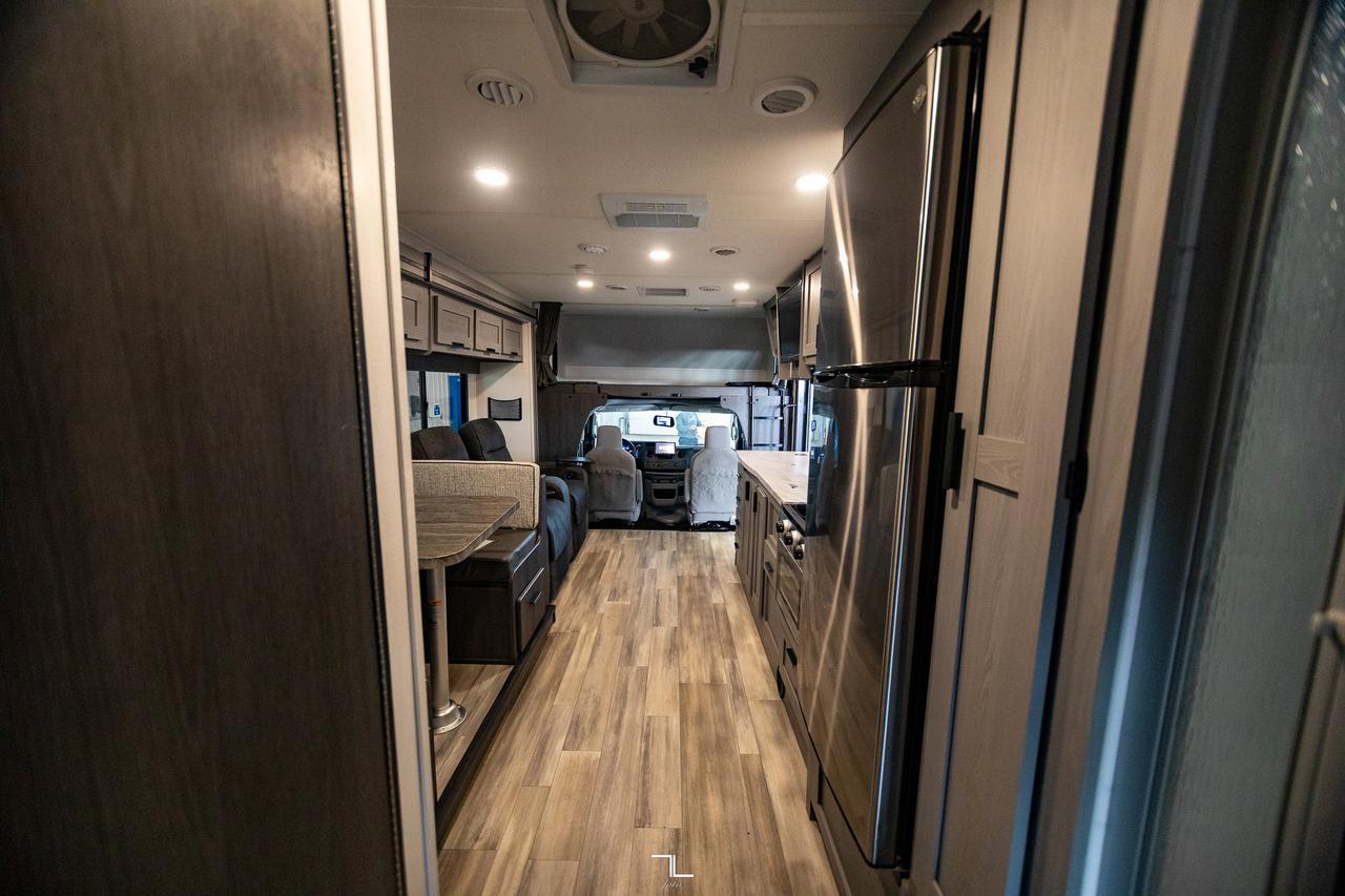 2023 Forest River Solera 32DSK Queen Bed Kitchen Slides Red Deer AB