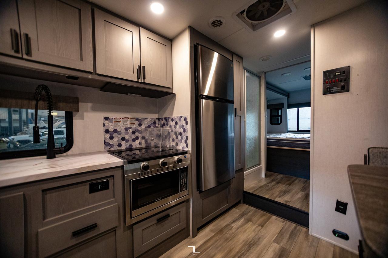 2023 Forest River Solera 32DSK Queen Bed Kitchen Slides Red Deer AB