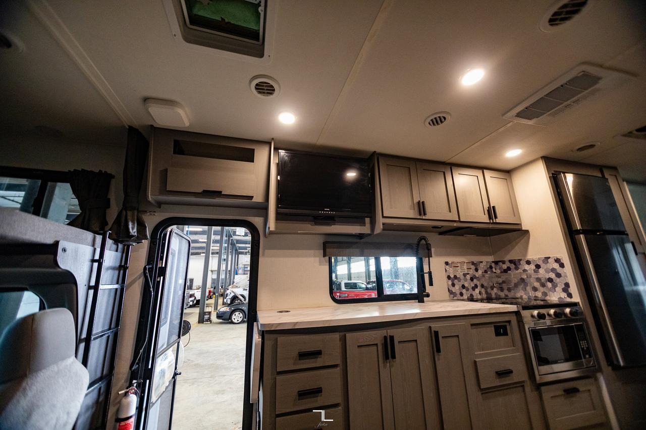 2023 Forest River Solera 32DSK Queen Bed Kitchen Slides Red Deer AB