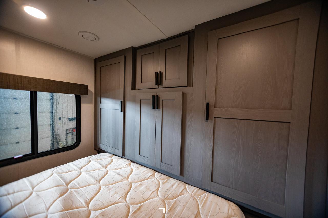 2023 Forest River Solera 32DSK Queen Bed Kitchen Slides Red Deer AB