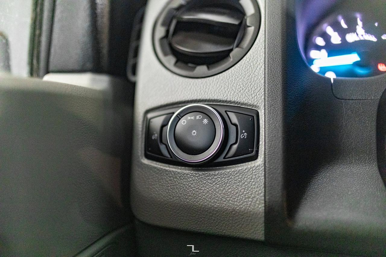 2023 Forest River Solera 32DSK Queen Bed Kitchen Slides Red Deer AB