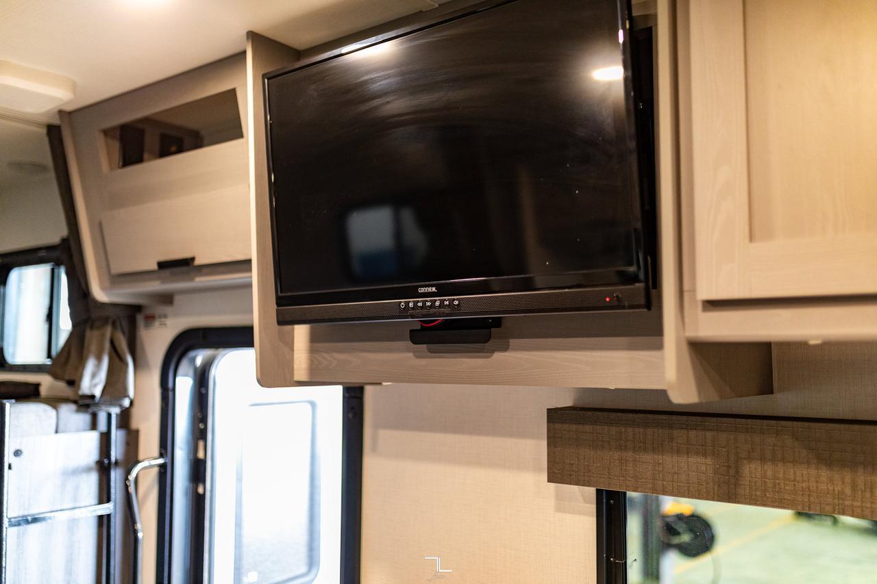 2023 Forest River Solera 32DSK Queen Bed Kitchen Slides Red Deer AB