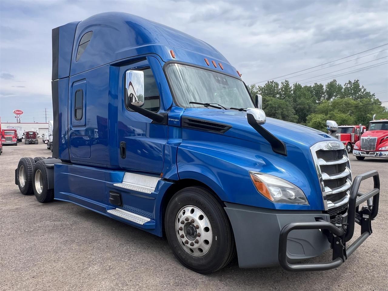 2023 Freightliner CA126 Sleeper
