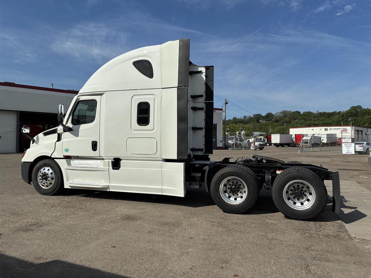 2023 Freightliner CA126 Sleeper