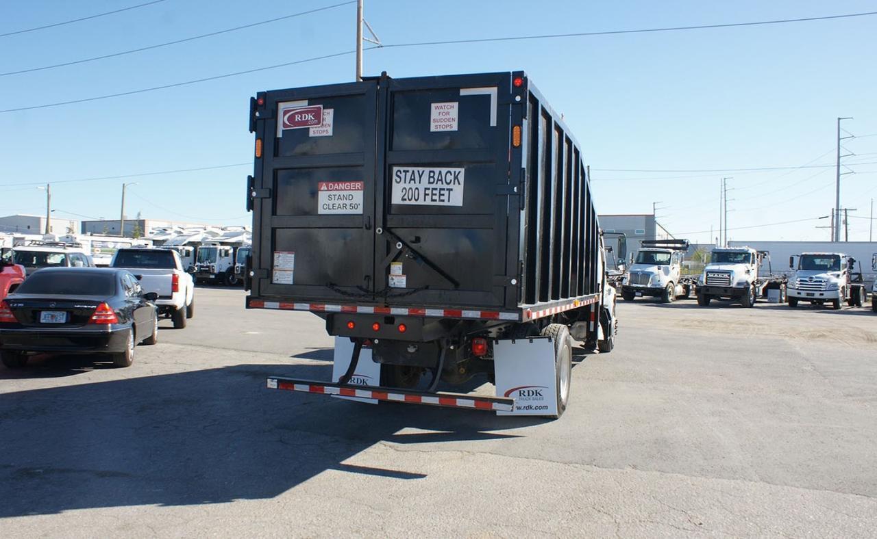2023 Freightliner M2 106 28 Yard Pac Mac Grapple Truck Tampa FL