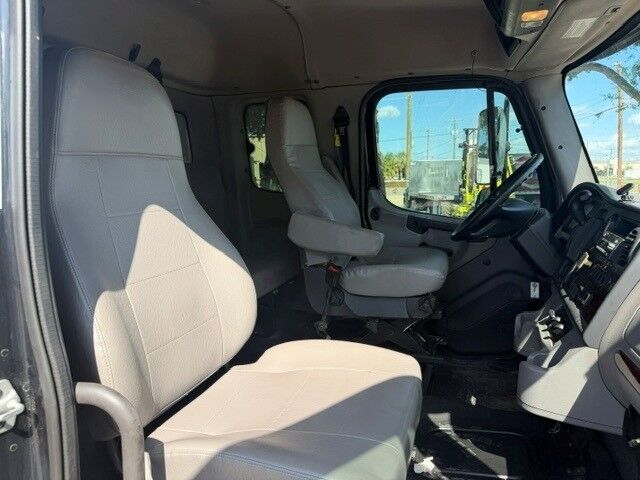 2023 Freightliner M2 Century 21' Rollback Car Carrier Truck Tampa FL