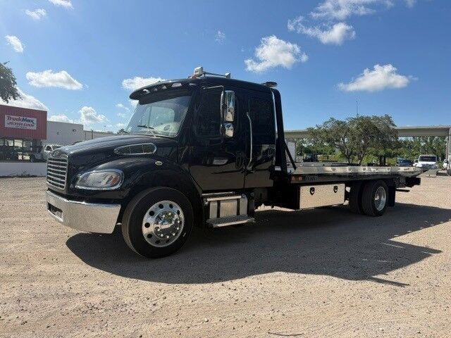 2023 Freightliner M2 Century 21' Rollback Car Carrier Truck