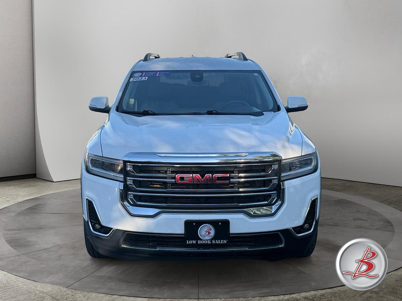 2023 GMC ACADIA SLT