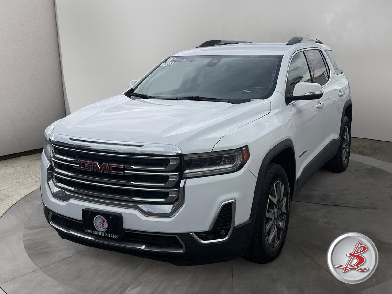 2023 GMC ACADIA SLT