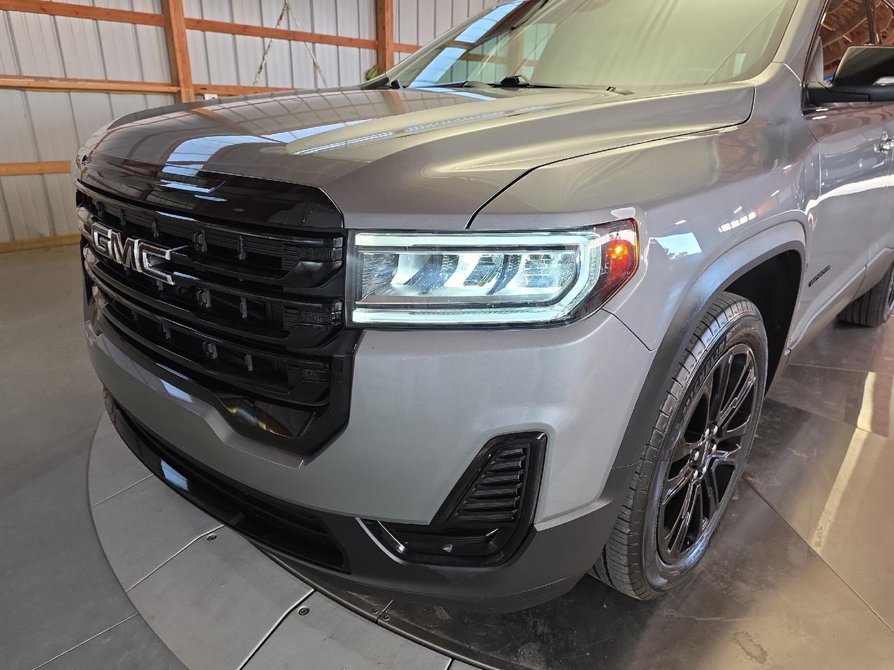 2023 GMC Acadia Sand Lake NY