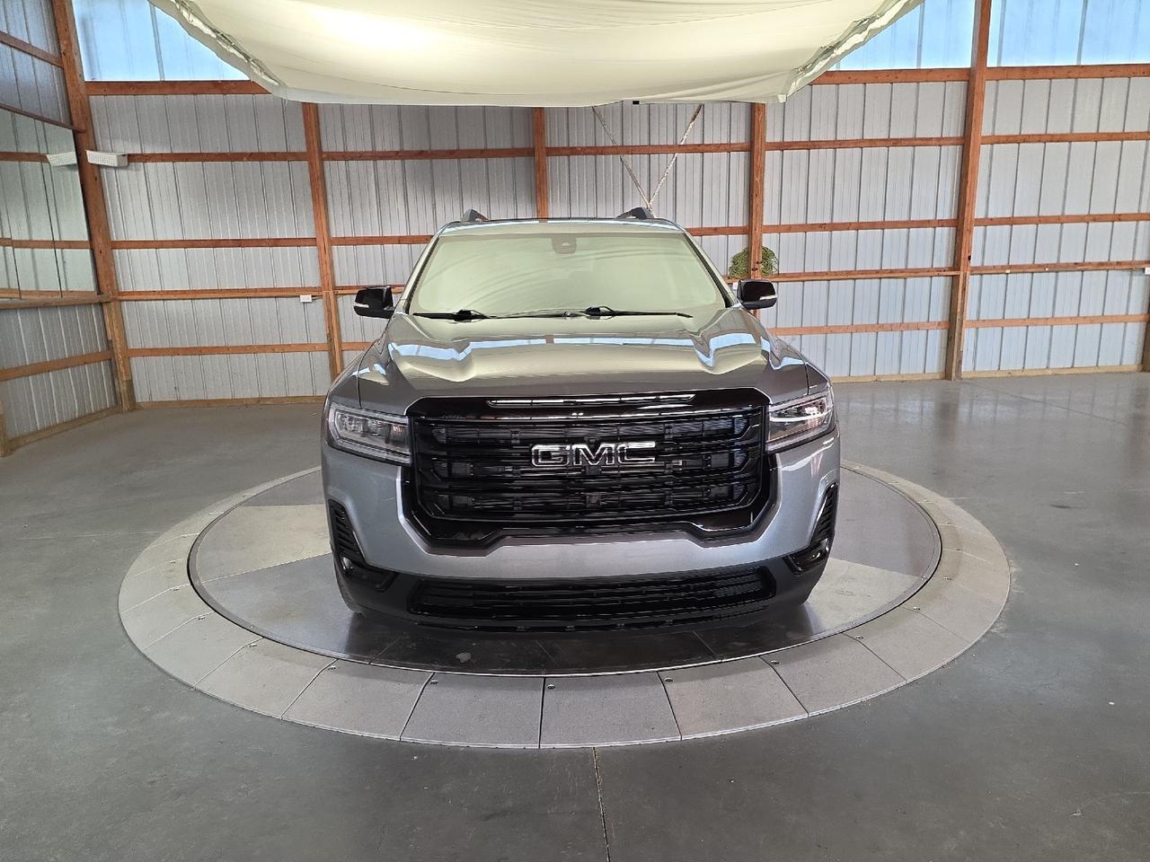 2023 GMC Acadia Sand Lake NY