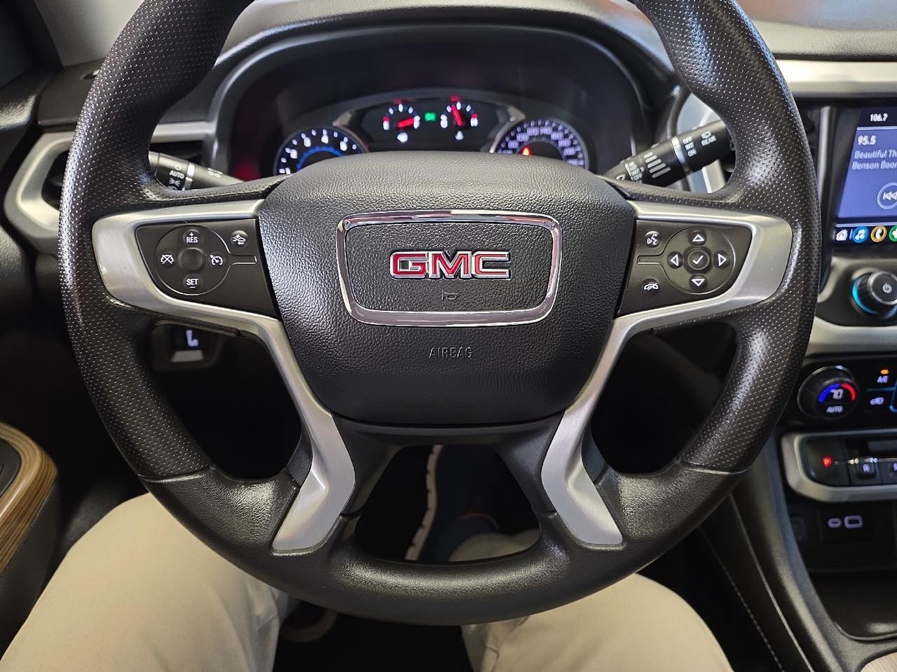 2023 GMC Acadia Sand Lake NY