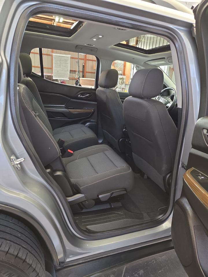 2023 GMC Acadia Sand Lake NY