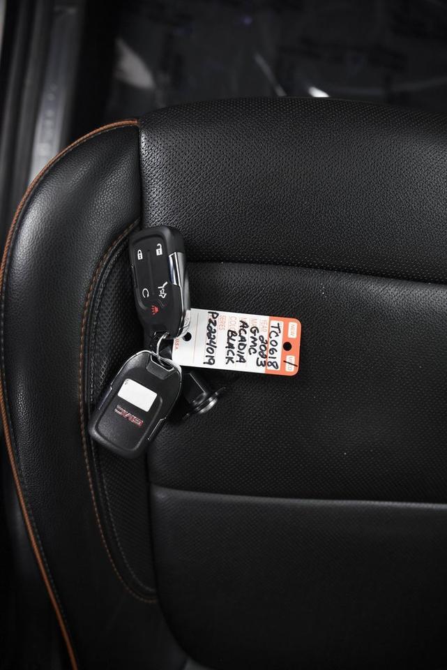 2023 GMC Acadia AT4 AKRON OH