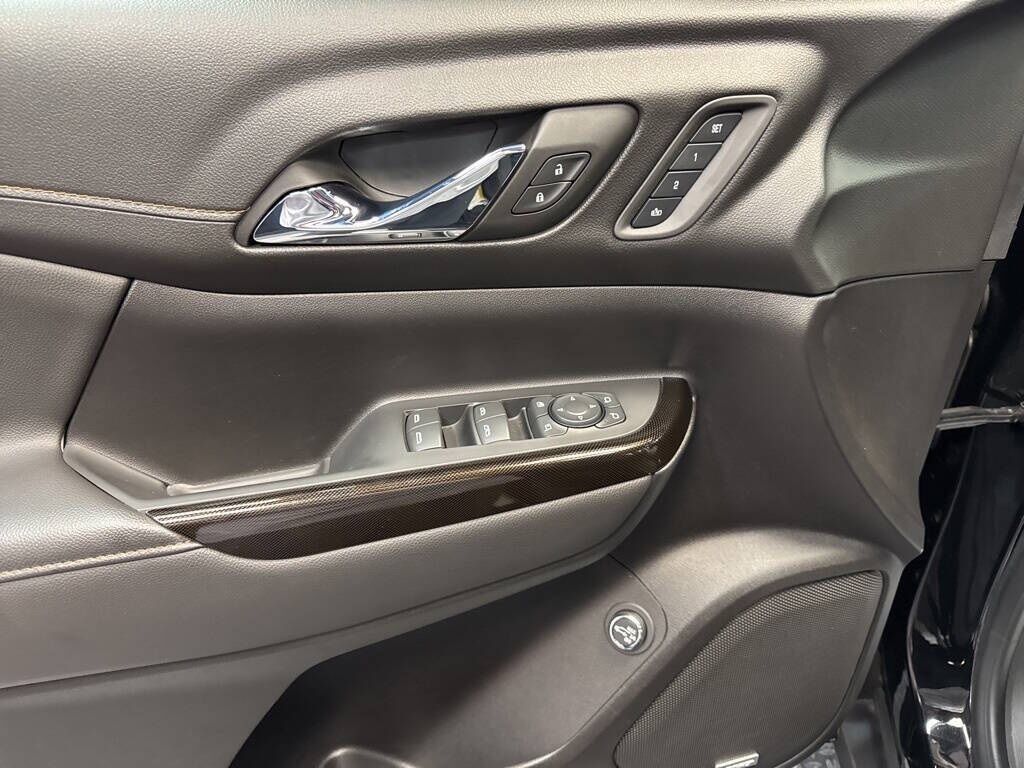 2023 GMC Acadia AT4 Royal Oak MI