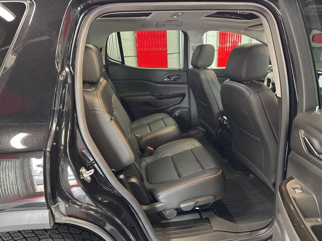 2023 GMC Acadia AT4 Royal Oak MI