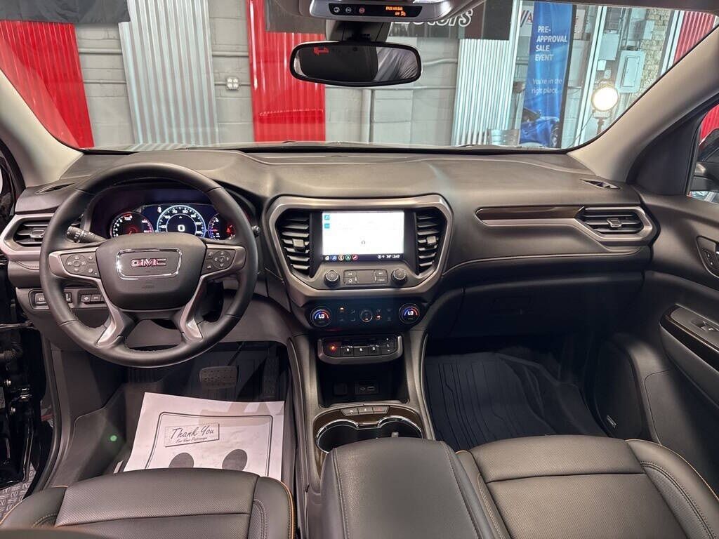 2023 GMC Acadia AT4 Royal Oak MI