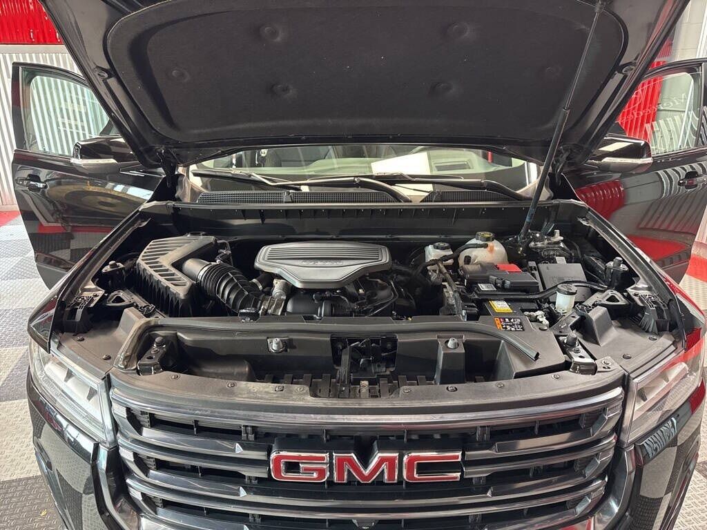 2023 GMC Acadia AT4 Royal Oak MI