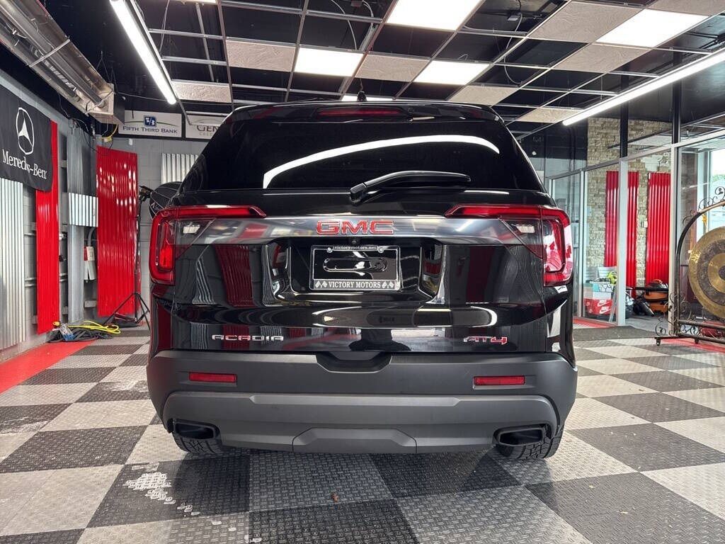 2023 GMC Acadia AT4 Royal Oak MI