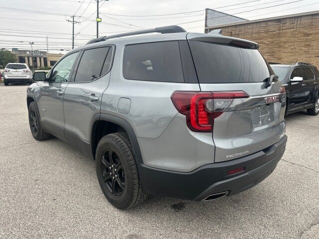 2023 GMC Acadia AT4