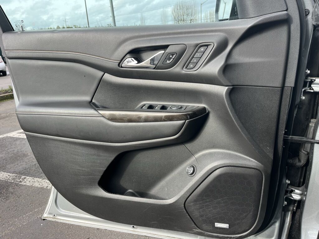 2023 GMC Acadia AT4 OR