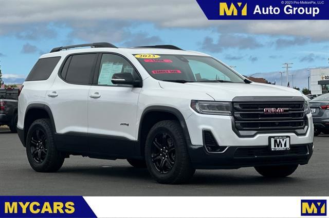 2023 GMC Acadia AT4