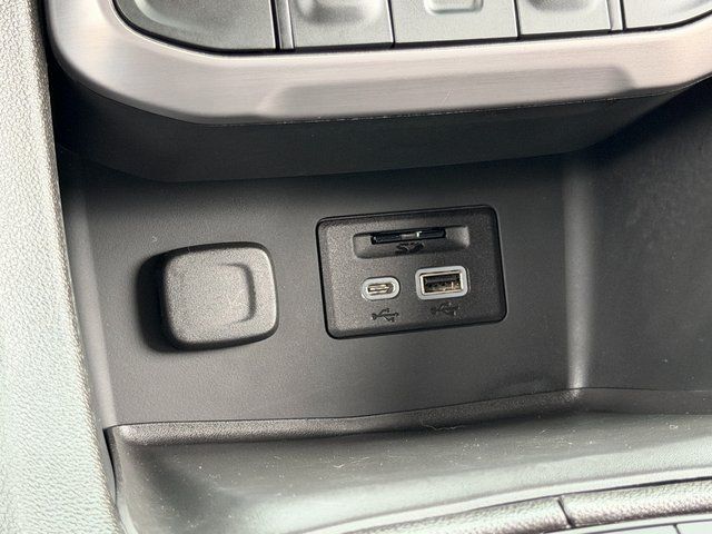 2023 GMC Acadia AT4 Springfield VA