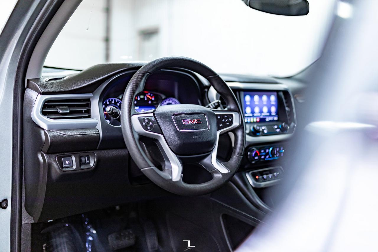 2023 GMC Acadia AWD SLE PSeat BCam Red Deer AB